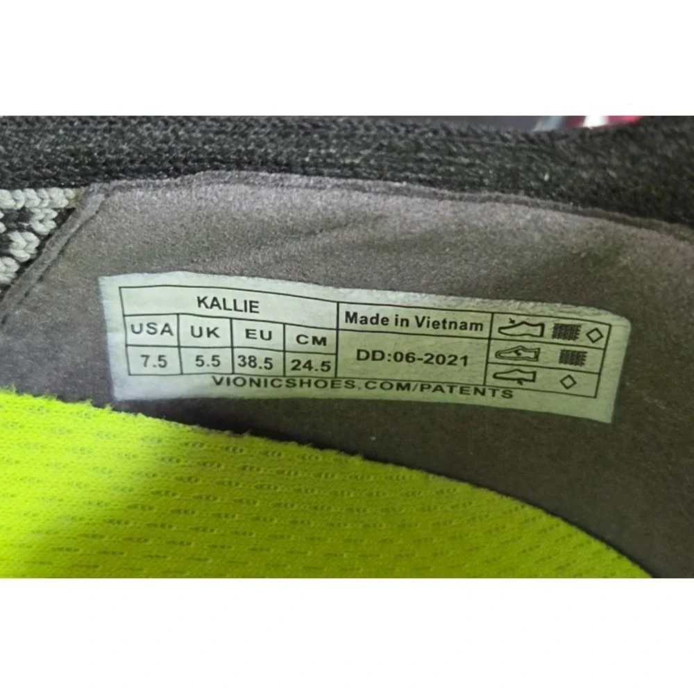 Vionic Kallie Women's sz 7 Black Knit Walking Shoe Orthotic Arch Support